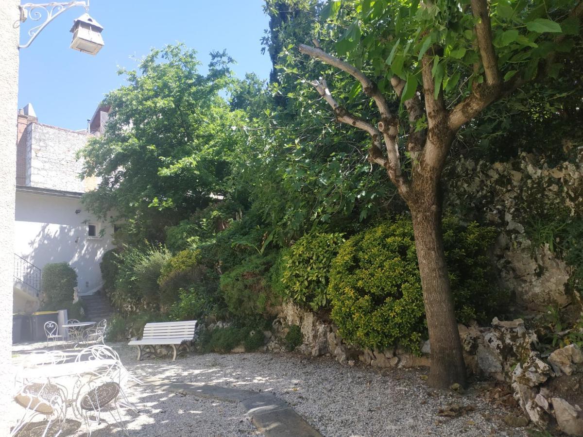 Joli Studio Calme Parking Proche Thermes Et Centre Aix-les-Bains Eksteriør bilde